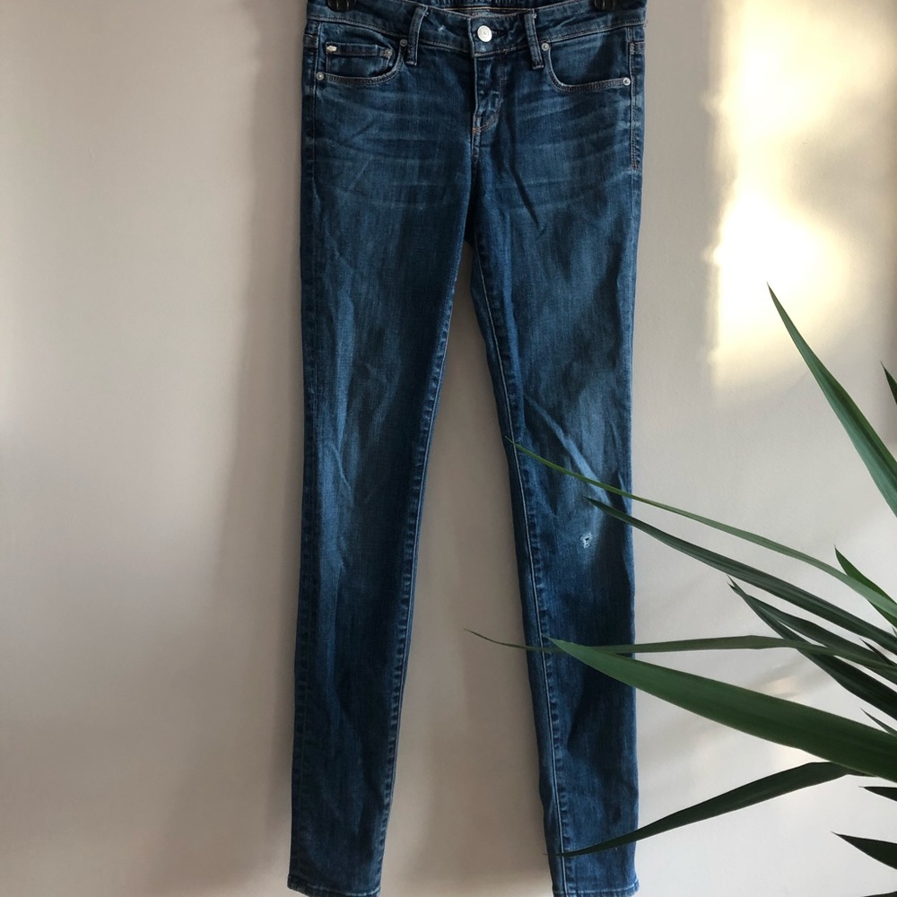 Aritzia jeans size 27